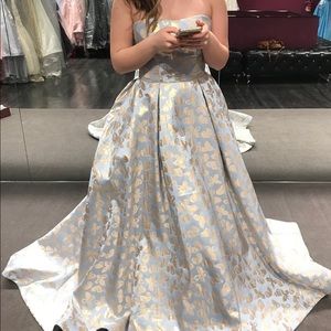 Sherri Hill Size 10 ballgown